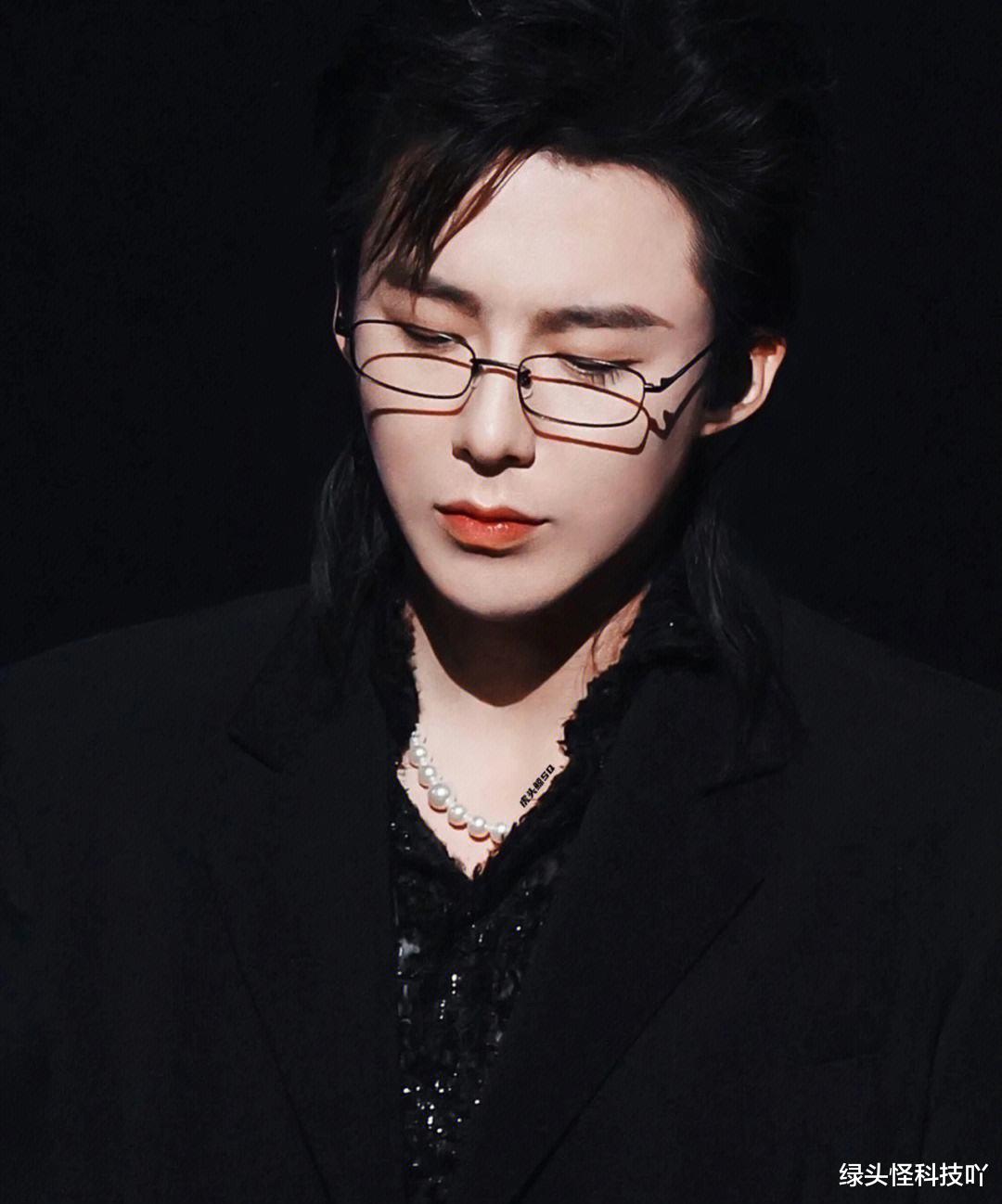 刘宇宁|“男版杨超越”：刘涛、赵丽颖抢着找他拍戏，姐姐缘超好？