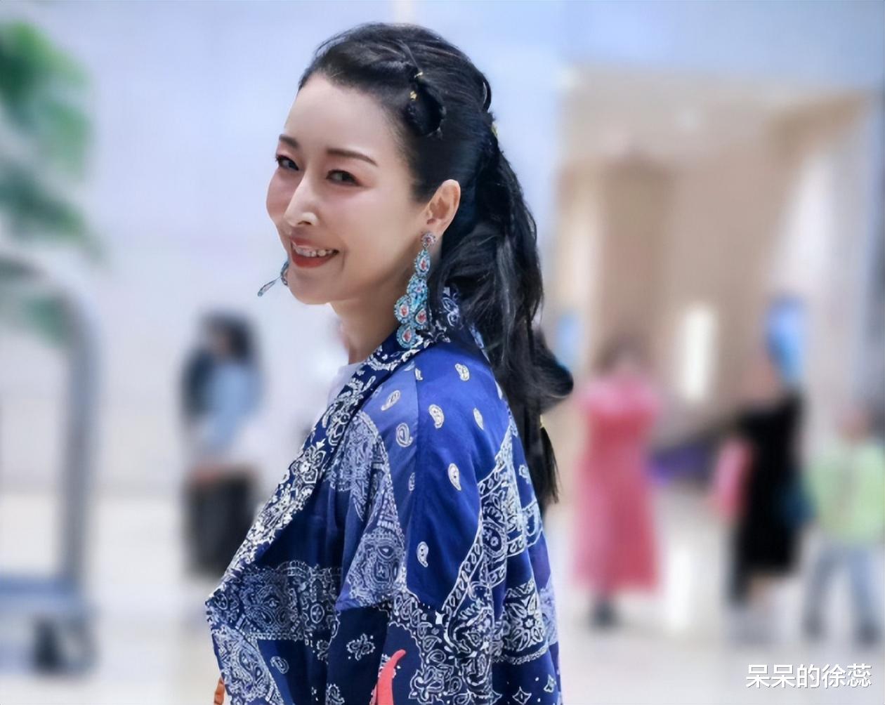 黄晓明|黄晓明回归《浪姐4》，龚琳娜成“大佬”，谢娜张嘉倪人气高