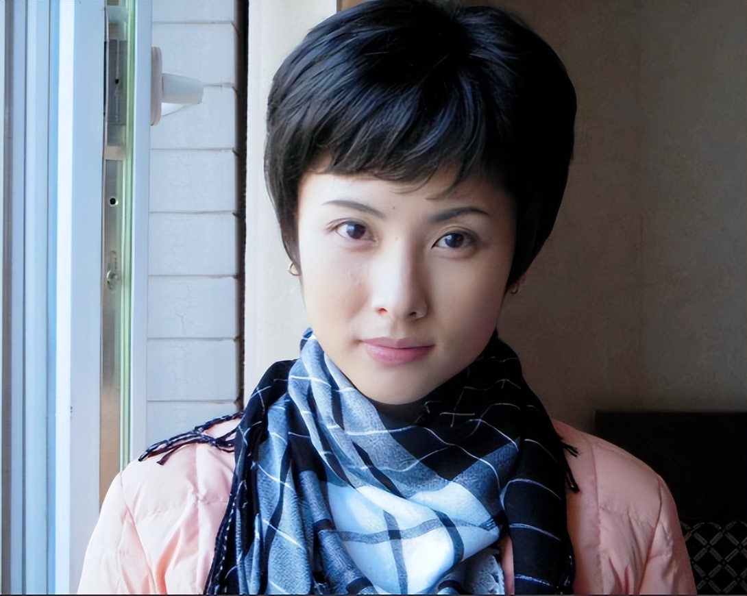 41岁结婚生子,44岁与田亮对簿公堂离婚,被骂同性恋的她现如何?