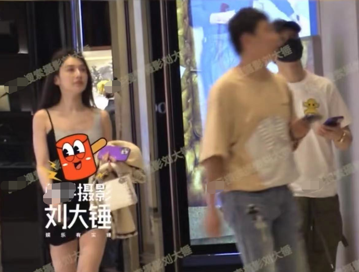 黄晓明|黄晓明被曝新恋情!当街摸新女友屁股,女方曾和baby合照长很像