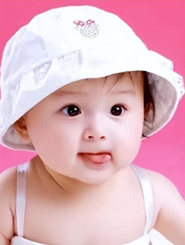 刘楚恬:2岁出道年入百万,因长相甜美被禁止整容,如今长成啥样