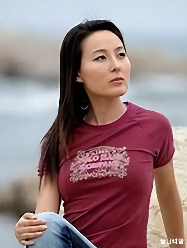 |“职业情妇”卢嘉丽:肤白貌美,出卖高官情人,涉案百亿卷款潜逃