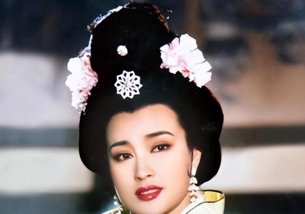 “野味情史”宁静：给姜文当小三，曾包养小鲜肉，离婚后男人不断！