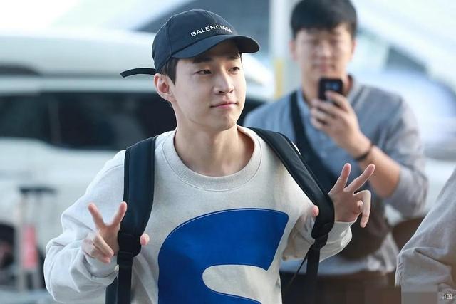 刘宪华|刘宪华将担任中国好声音导师?乐舞双全,获奖无数的他实力遭质疑