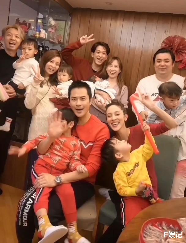 张智霖|龚嘉欣疑有新恋情与新欢一起到陈凯琳家里拜年