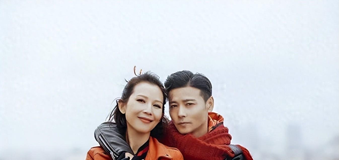 蔡少芬公开回应离婚传闻:患绝症后,丈夫张晋的真实反应让人泪奔