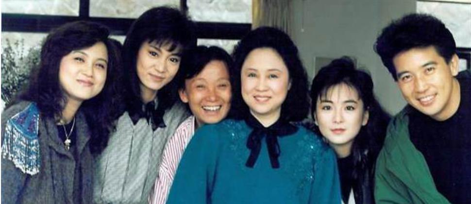 看到周海媚的结局,突然理解了开着电视睡觉的刘雪华