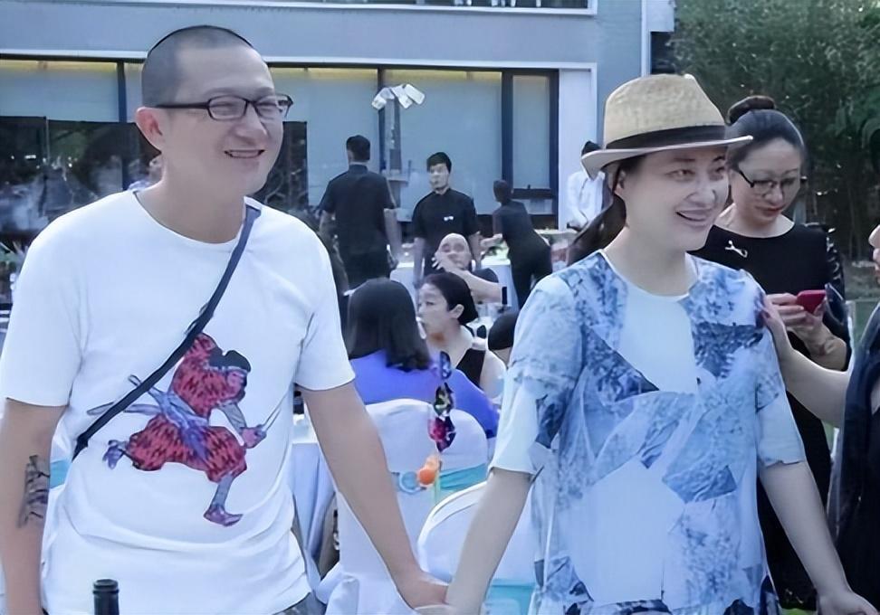 梅婷|19岁上春晚，23岁搭戏张国荣，如今的她被二婚丈夫宠上天