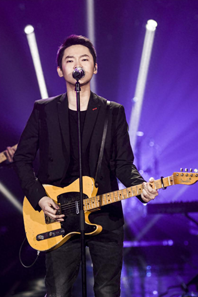 梁博|当众怒揭好声音内幕，被节目组雪藏近5年，梁博翻红那天有多狂？