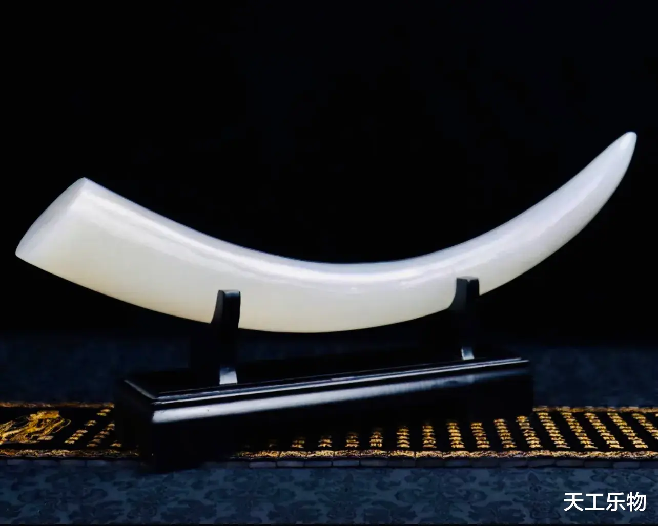 越来越买不起的翡翠和田玉!有没有物美价廉的平价玉石?