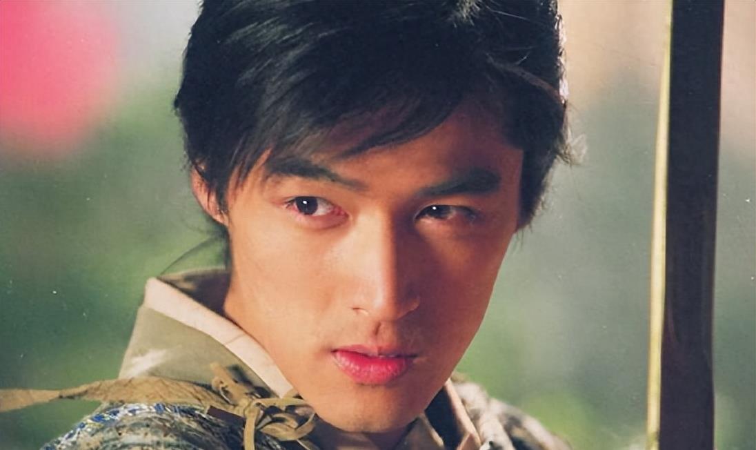 胡歌的一句承诺,改变农村留守女孩的一生,成就一位中科院博士