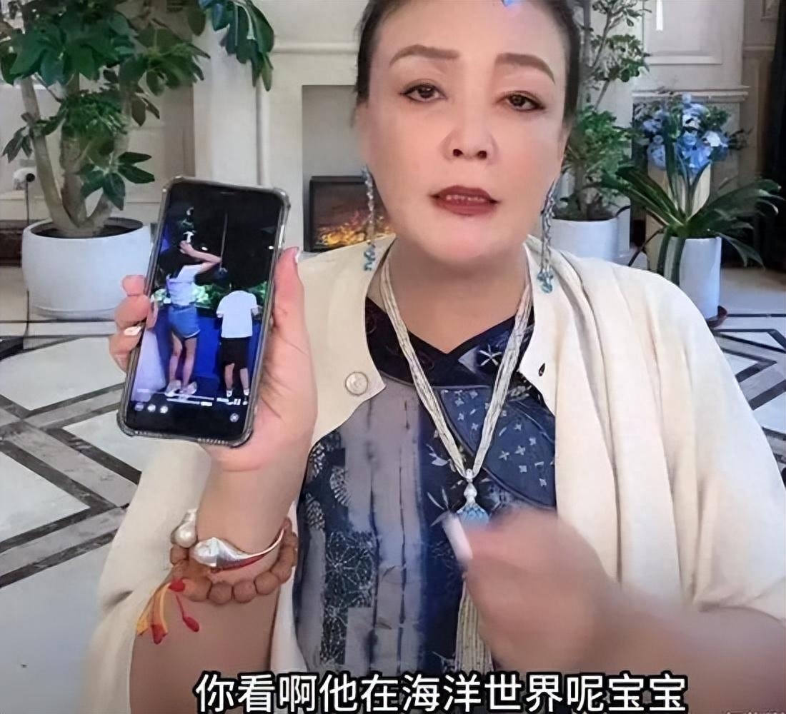 张兰再爆猛料！光头卷钱跑路，大S走投无路带俩孩子求汪小菲复合