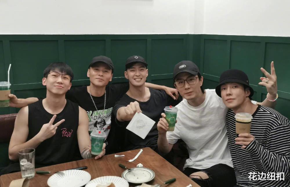 《披荆斩棘的哥哥1》成团后情感稳定,哥哥们再续前缘!