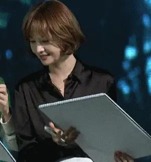 爽子近况，被曝要复出，人瘦了拍写真了，一身奢侈品