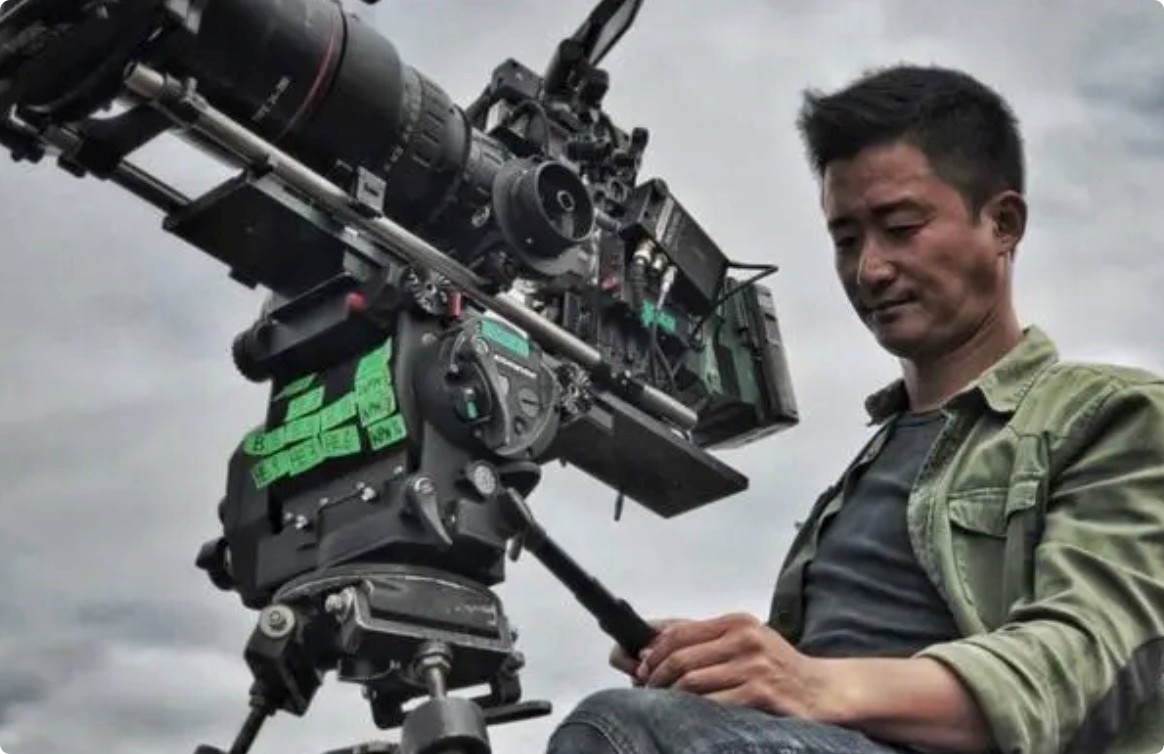 导演票房排名大洗牌,一哥地位不动摇,张艺谋超陈思诚,贾玲完胜吴京