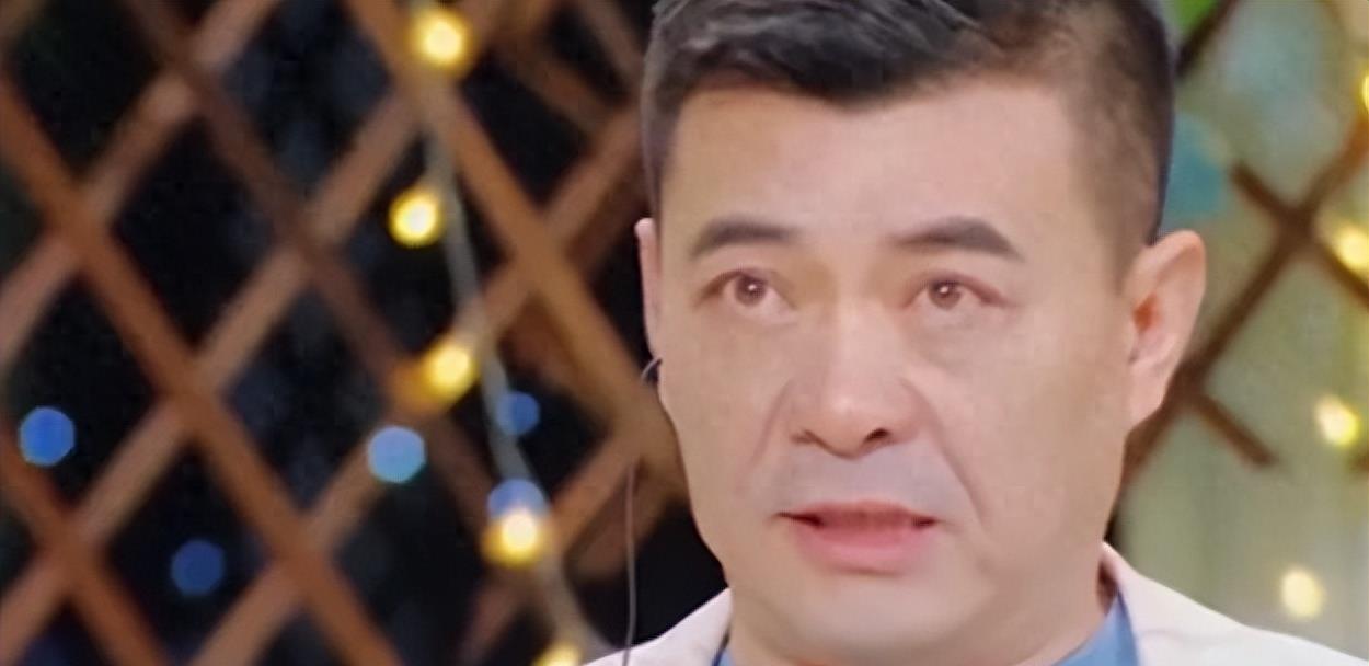 秦海璐“巨婴症儿子”现已8岁,如今看到长相后,网友:有些意外