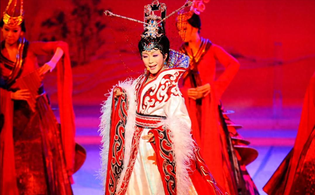 “跳梁小丑”李玉刚跌落神坛！不再被世界宽恕，梅葆玖：死都不原谅