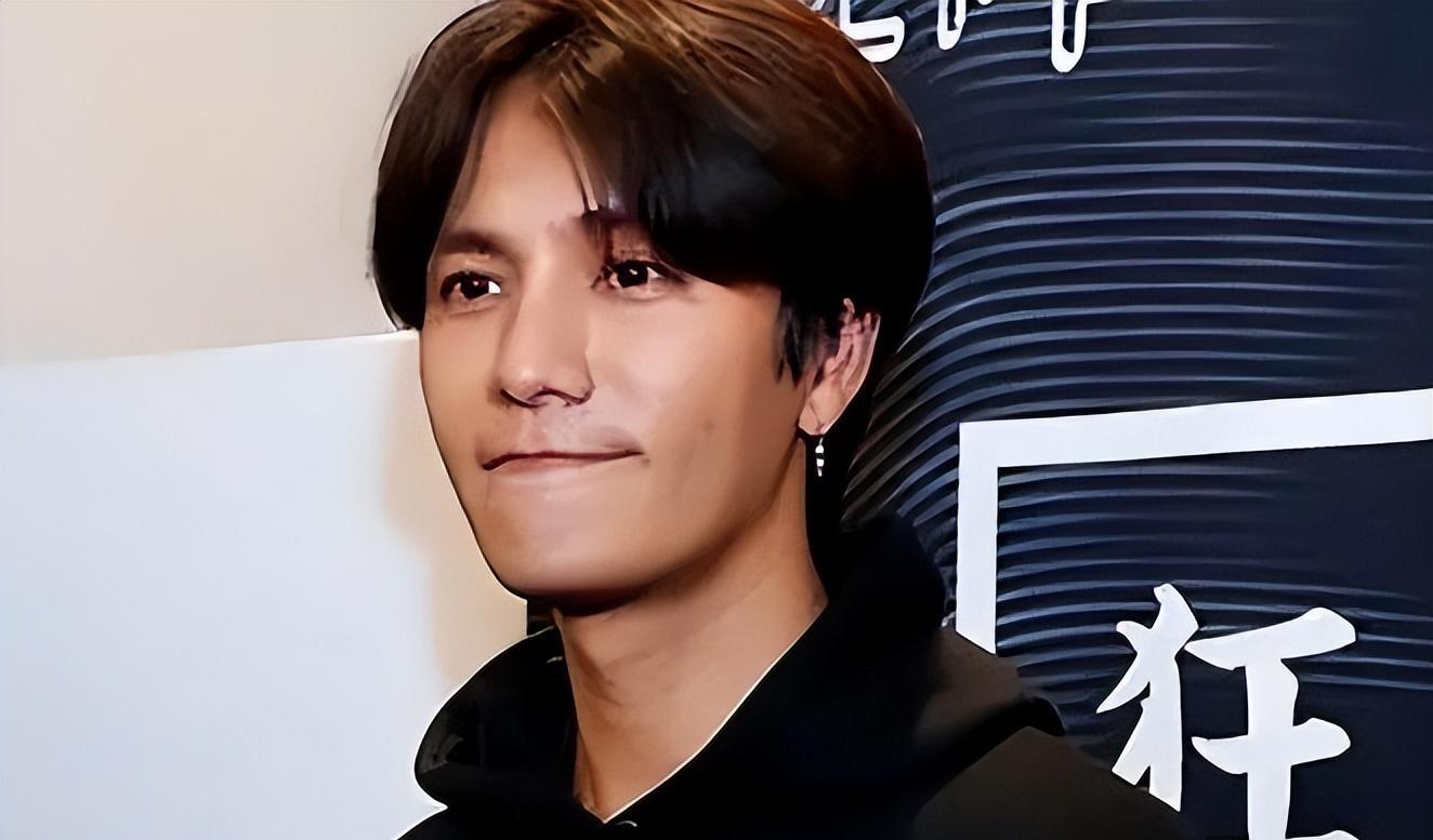 陈坤21岁儿子照片流出，娱乐圈未解之谜即将解开？陈坤终于给出回应了