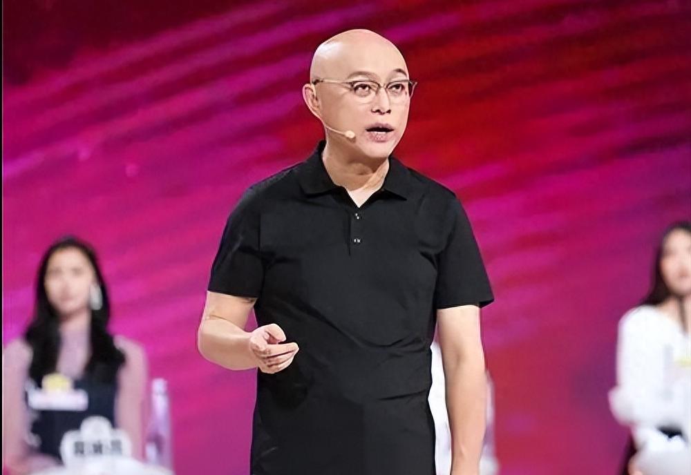 |纪实她在“非诚勿扰”站台5年,爆灯却从不牵手,孟非:这里不欢迎你