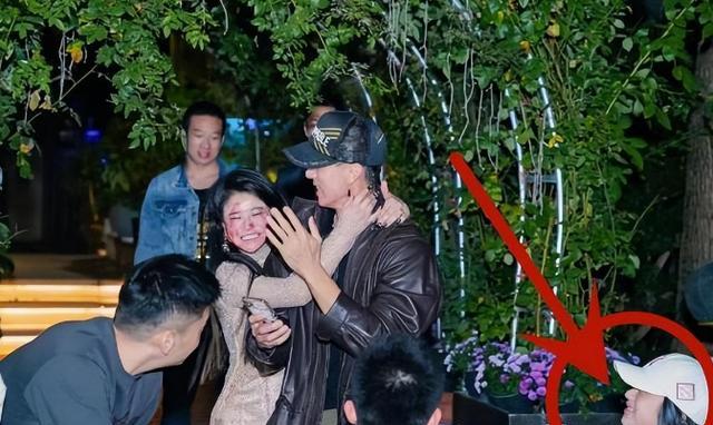 陈意涵|9位已婚明星分寸感,陈意涵关心别人老公,雷佳音佟丽娅喝一瓶水