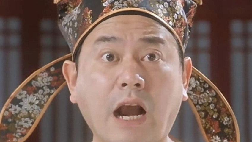 港星陈百祥居内地！携妻现身新疆庆黄玉婚，一生无子与星爷仍不语