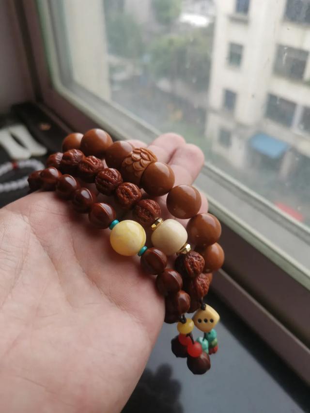 核桃|手串能不能下水洗？他这样玩了9年，没有盘不红的串儿