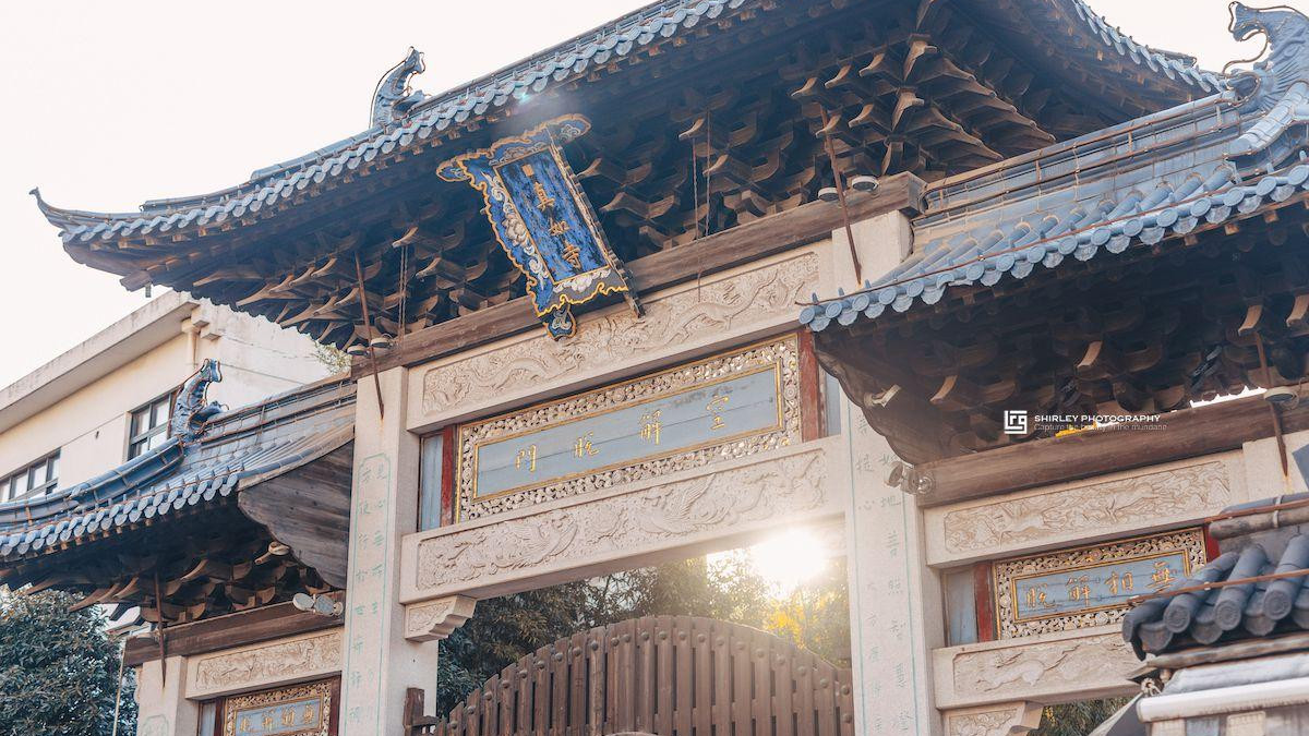 上海市|上海四大古刹之一，位于闹市却游客寥寥，藏着上海最古老的木建筑