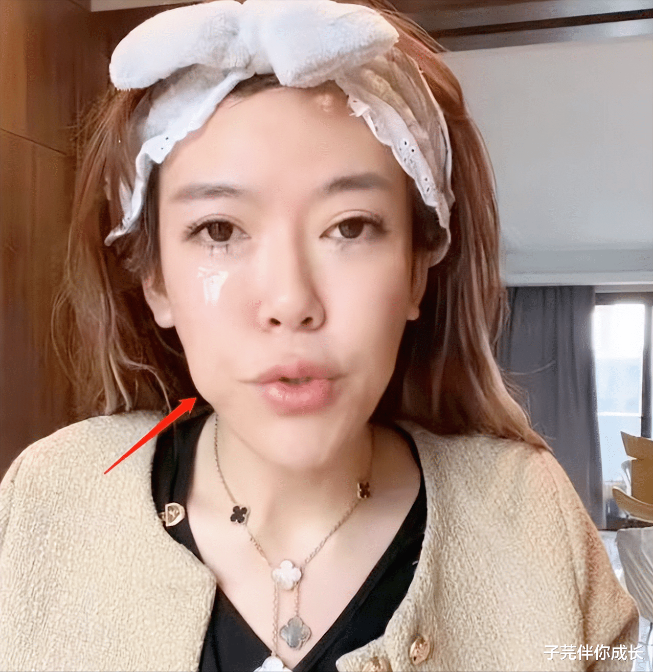 浪胃仙|网红“浪胃仙”人设翻车,为挣钱偷换性别,前妻因他饱受争议