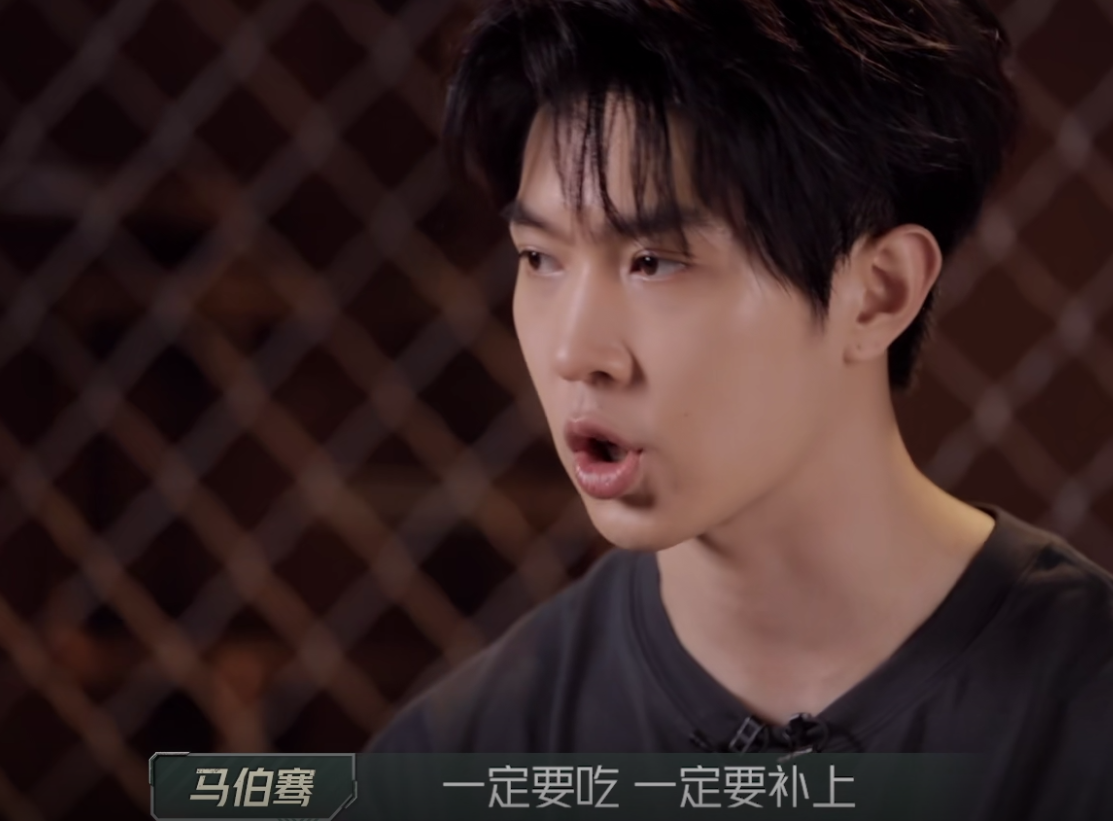 林志颖节目中高烧进医院,体重只剩112斤,只能吃汉堡薯条来增肥