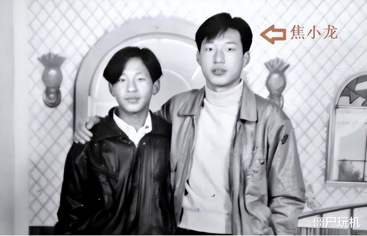 宋小宝成名后抛弃发妻,迎娶“天仙”女粉丝,生下龙凤胎,如今过得怎么样