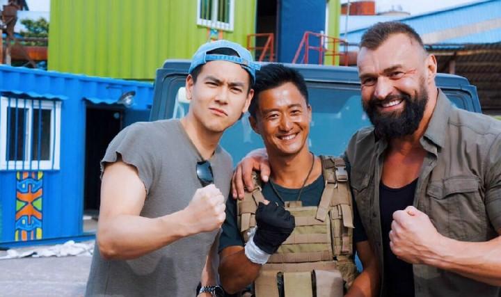 成龙|成龙:我花50年才有200亿票房,吴京就4年,但他的电影走不出国门