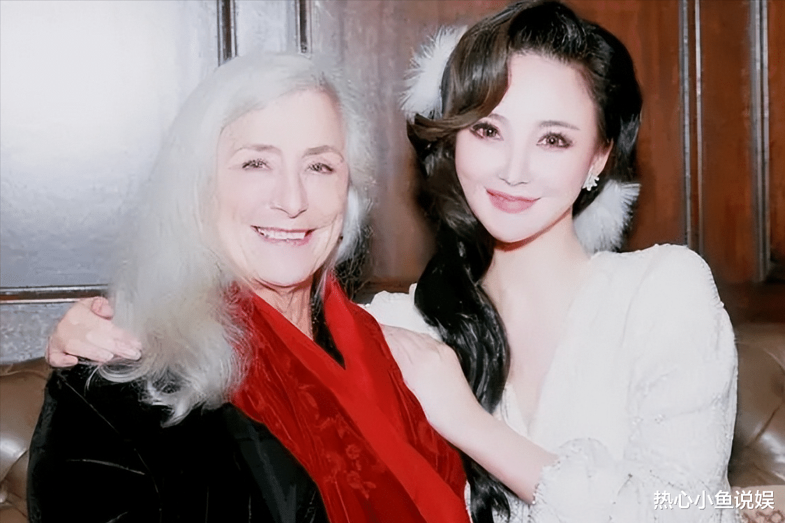 刘雨欣：以“胸”器搏出位的第一人，填满了每一位80后青春