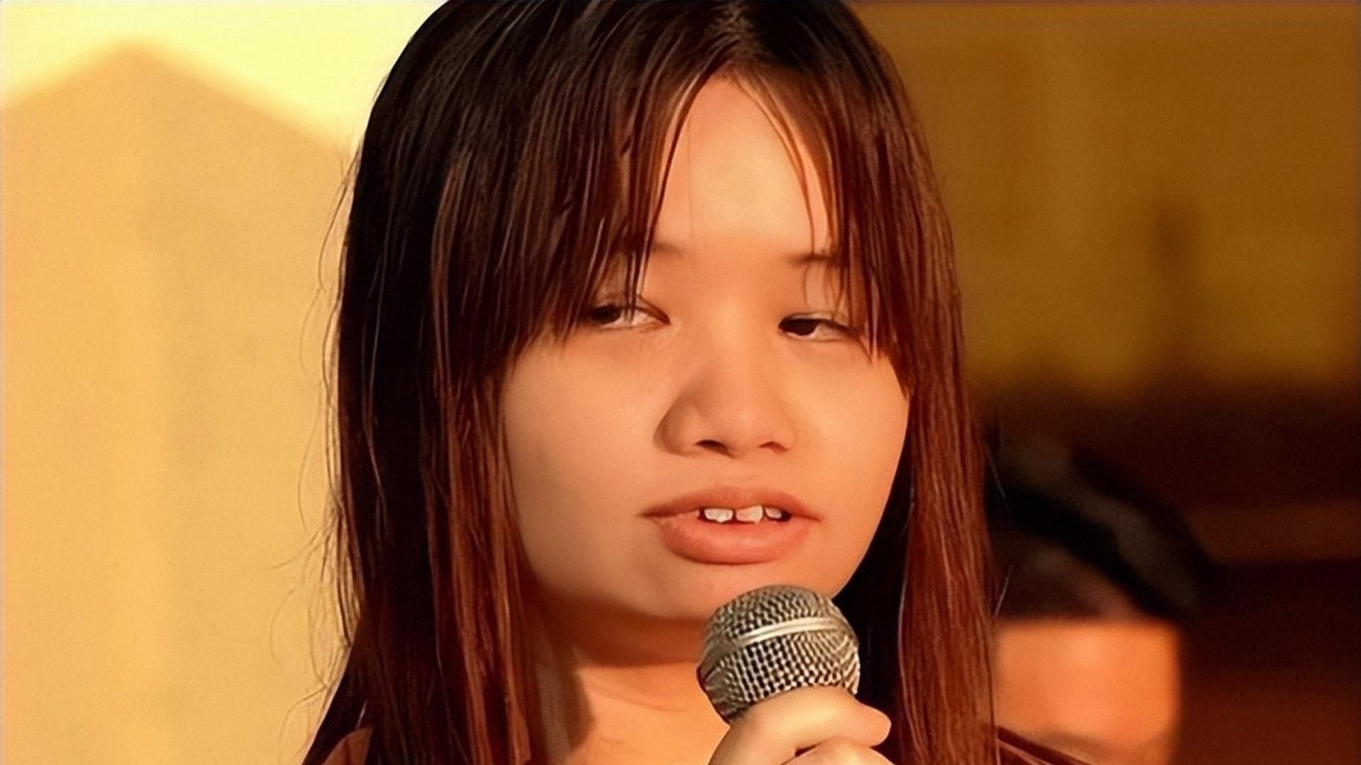 娱乐圈|新晋“女顶流”一亮相，就把香港娱乐圈的遮羞布，扒得一干二净