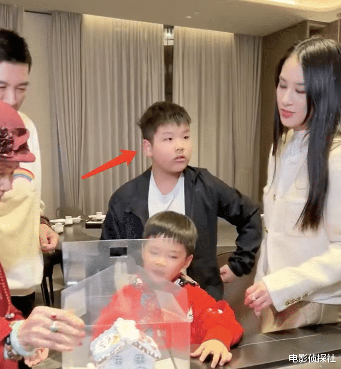 杨紫|大瓜!网曝黄圣依被家暴,家族身份不被认可,对安迪又爱又恨