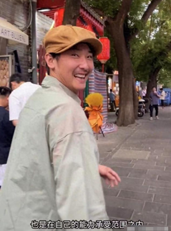 演员周瑞：演戏10年却住10平方米破房，存款5位数，没老婆没孩子