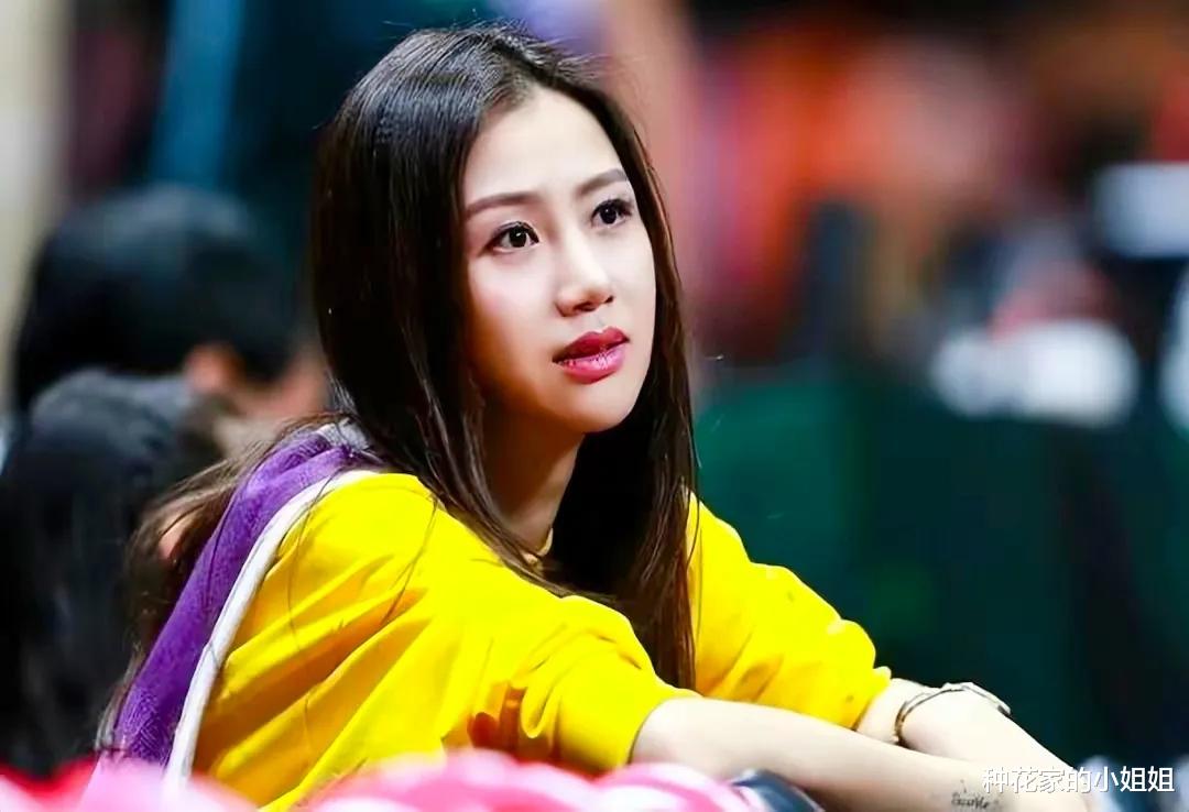 汪峰方发文否认与陈露结婚传闻：一切都是谣言！