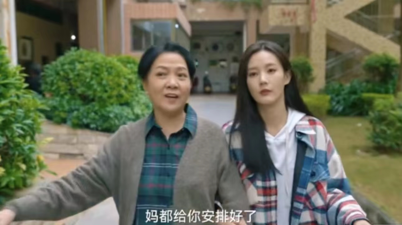 |沈丹萍豪宅内秀恩爱！洋老公满头白发，生活优渥曾用过50个保姆