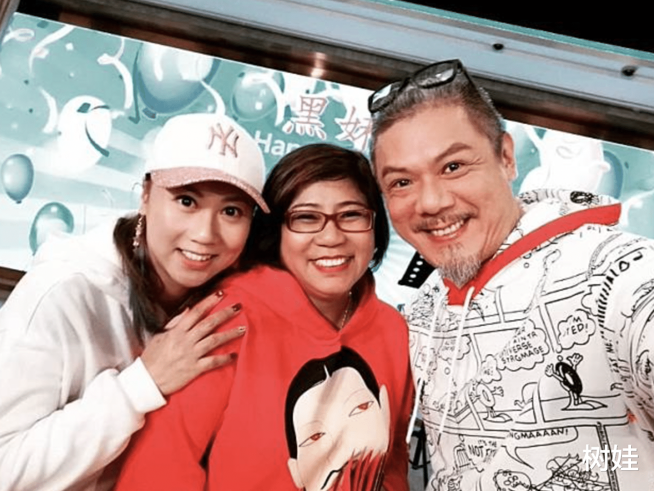 53岁TVB绿叶自曝患肠癌，想保留肛门暂缓手术，妻子每日以泪洗面