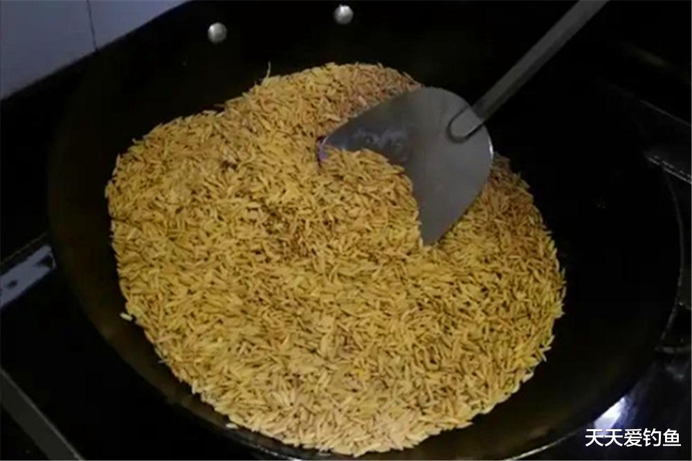 秋季野钓大鱼，4个长效诱饵配方，通杀方圆百米