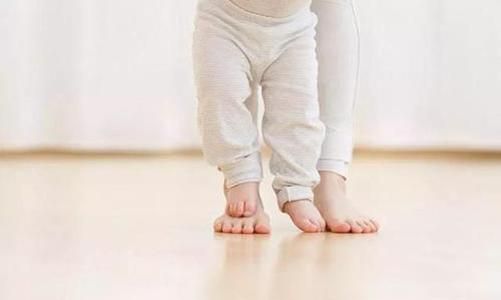 孩子走路总摔跤,是年龄太小还是发育异常,这样判断 - 育儿资讯(主打网