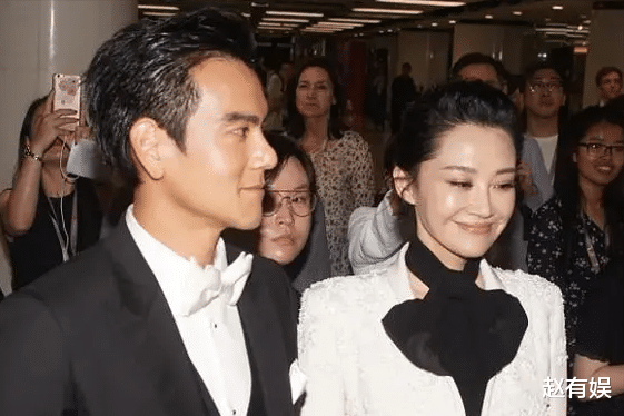 “风流成性、老少通吃”，54岁的许晴，真是越老越“火辣”