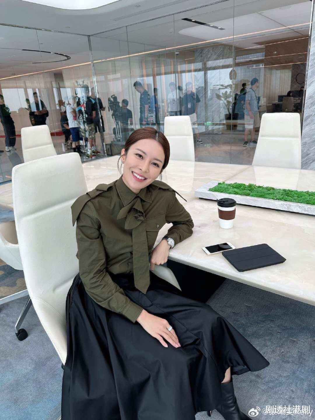 TVB瞩目配角自曝无意离巢！对女友离巢表支持，女方曾出轨人夫