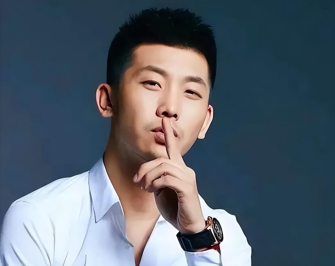 演员于洋金库曝光,存放4吨黄金价值20亿?本人回应尽显低情商