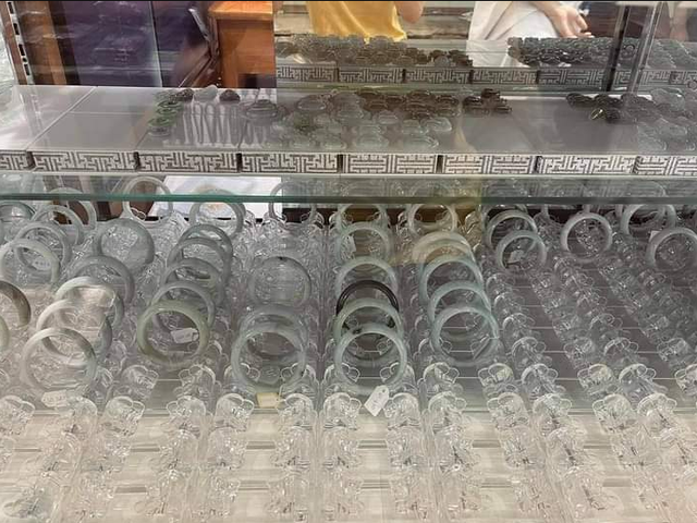 翡翠|“窃贼专选价值高的！”缅甸仰光一家玉石翡翠珠宝店被“搬空”