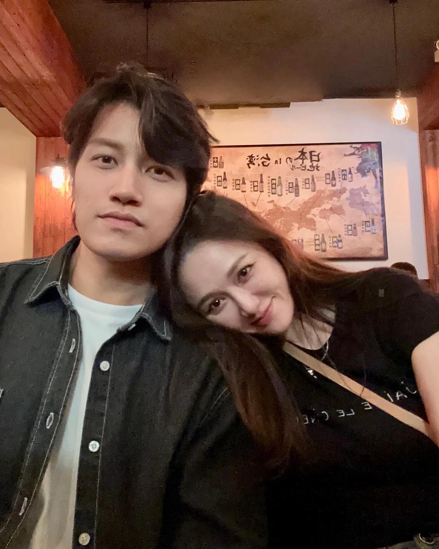 陈乔恩|陈乔恩和Alan晒照秀幸福，甜喊老公老婆示爱，两人越来越有夫妻相