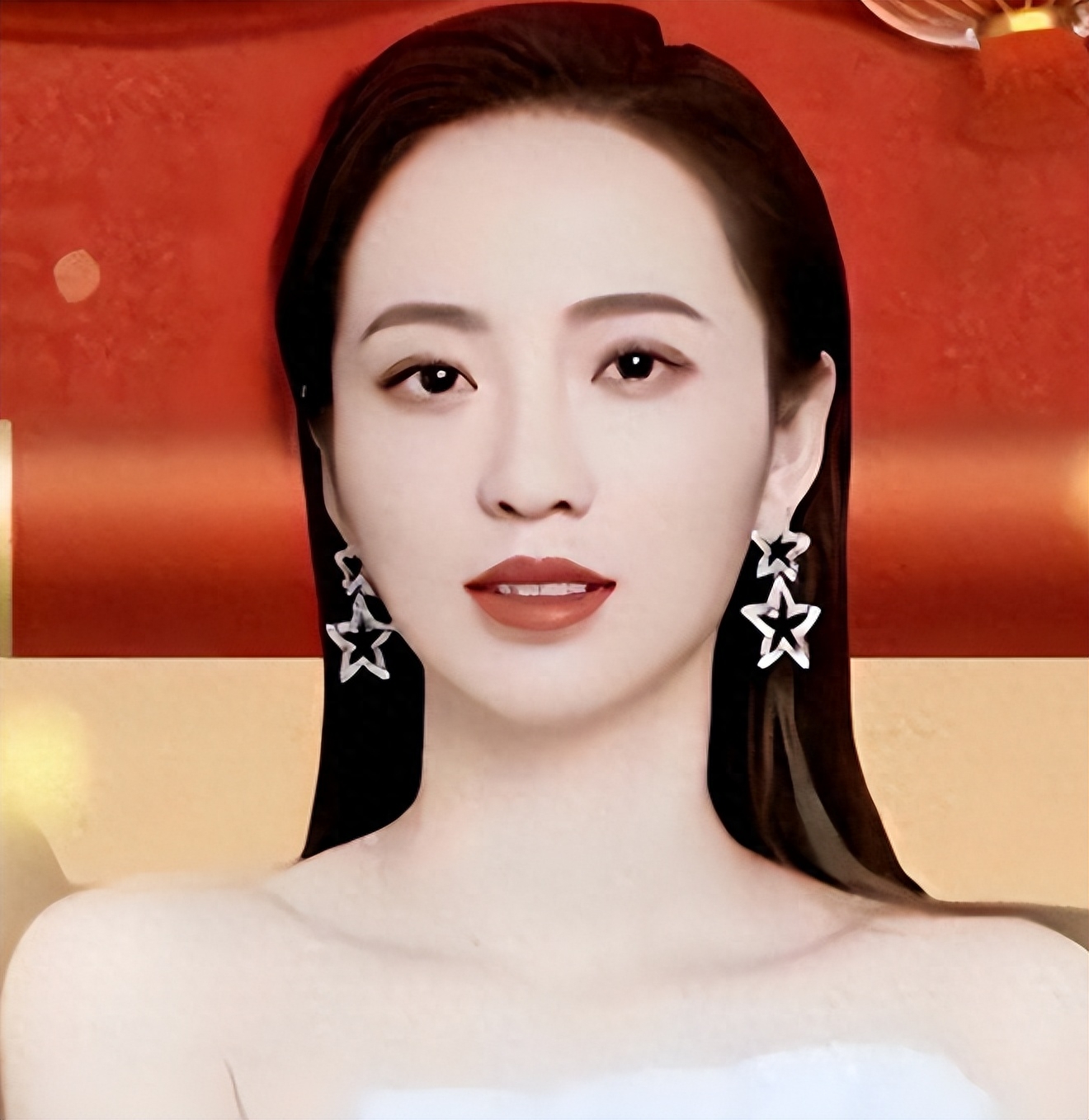 “恒大舞王”白珊珊，许家印眼中的貂蝉，却被曹德旺一句话戳穿