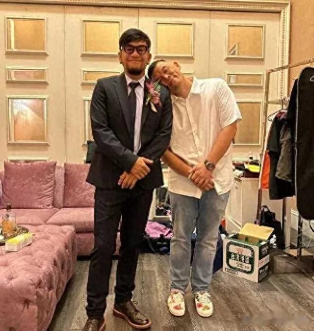 张震岳婚礼盛况曝光:业内好友热闹祝贺