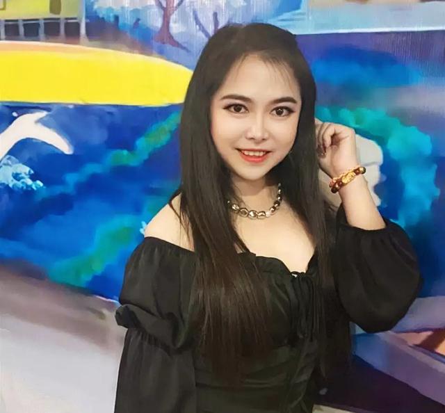 37岁漂亮女主持人突然去世,大量美照流出,最后一条朋友圈曝光