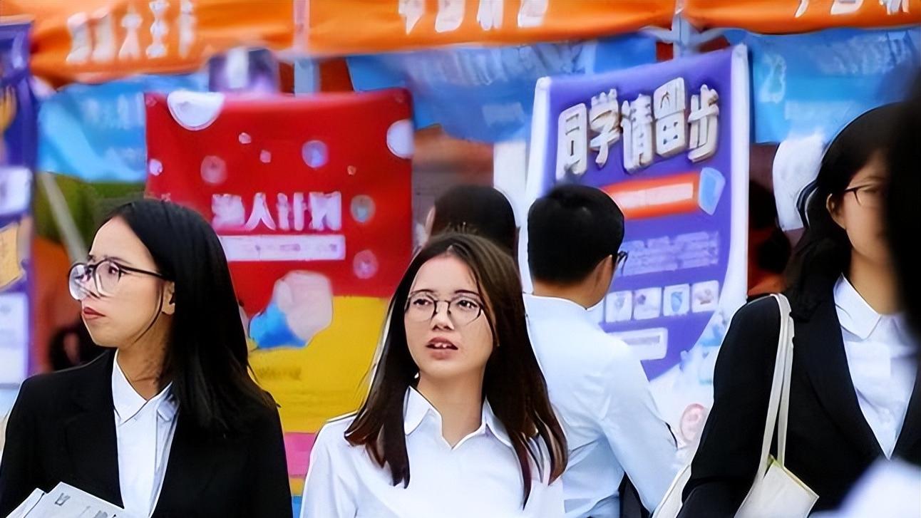 大学生|工作后才懂，大学生“校招”和“社招”的区别，幸好听了学姐的话