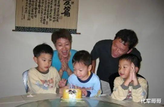 原来他已去世2年！一生堪比悲剧，66岁因患胃癌被死神带走